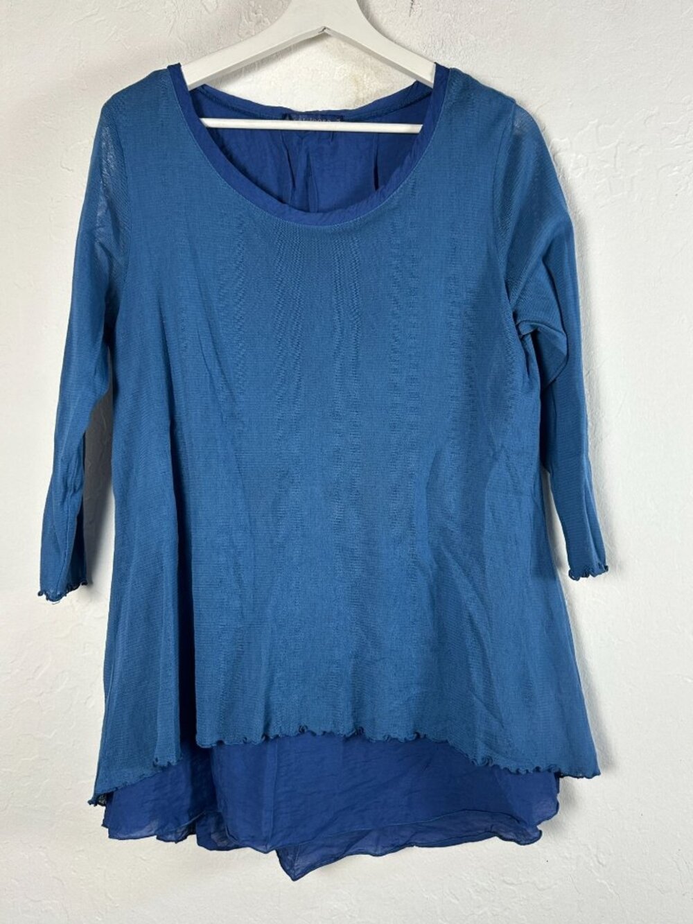 Cut Loose Womens Blue Cotton Layered Tunic Top Medium Back Button 3/4 Sleeve